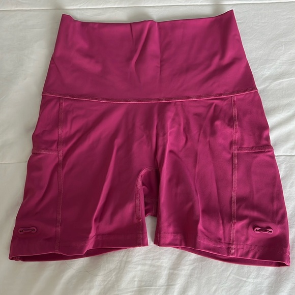 Gymshark Shorts - Picture 1 of 2